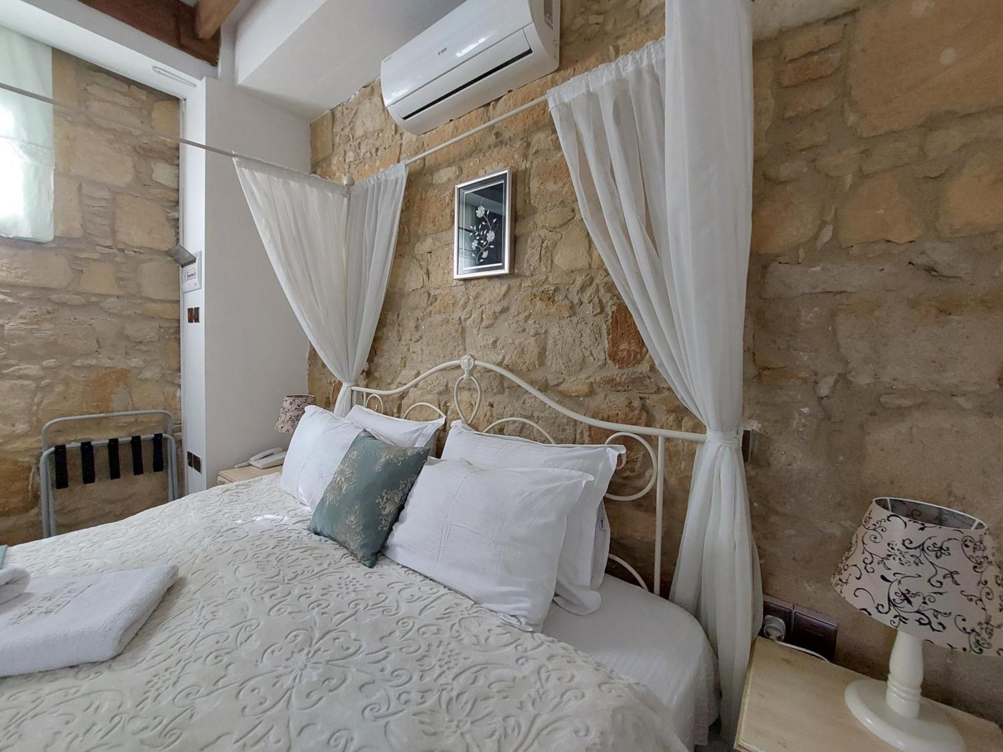 Hotel Valide Hanim Konak Никосия Номер фото