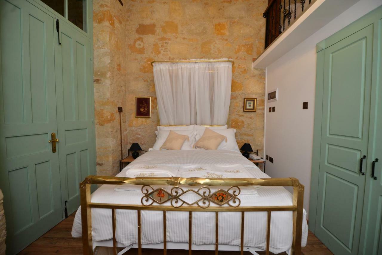 Hotel Valide Hanim Konak Никосия Экстерьер фото