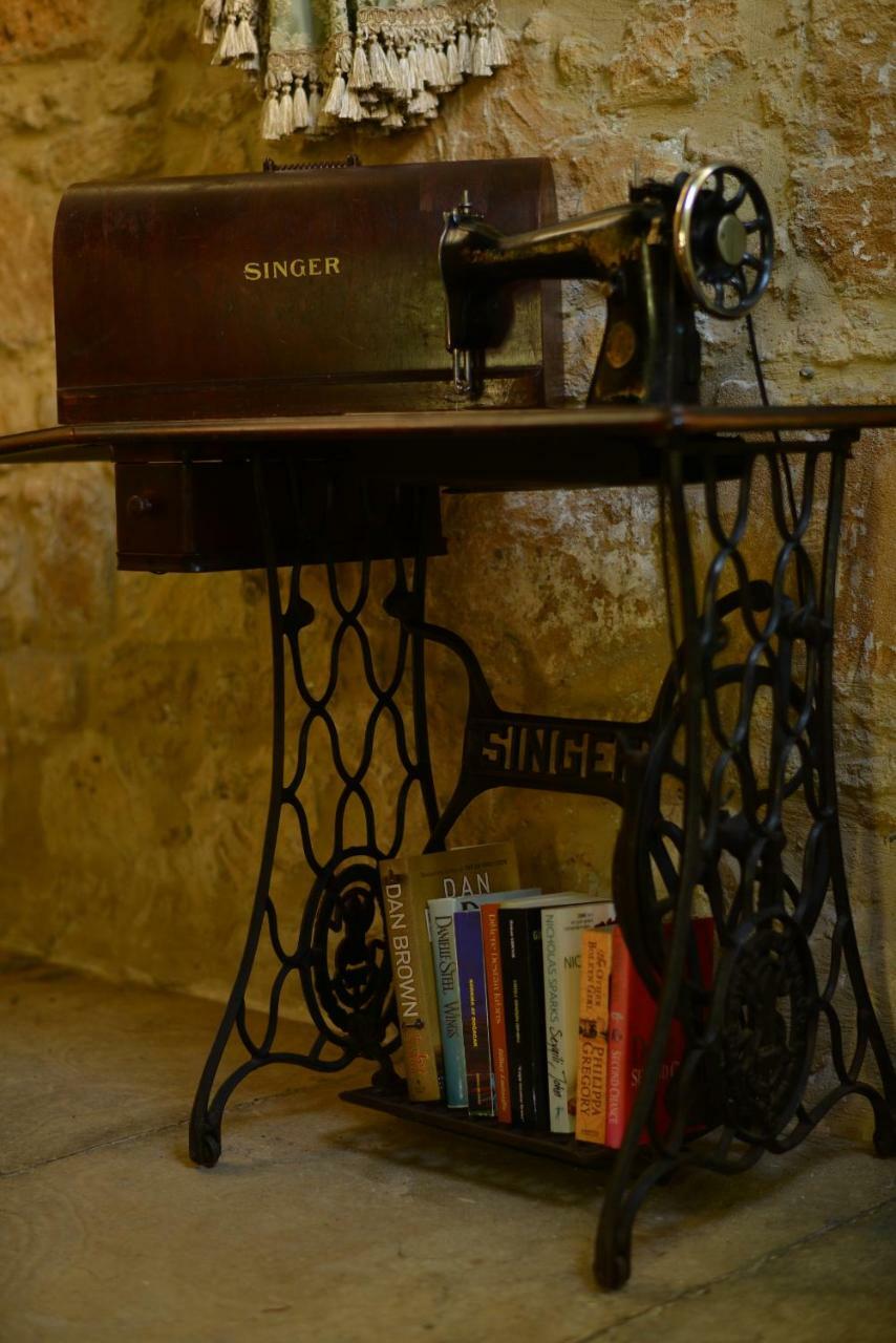 Hotel Valide Hanim Konak Никосия Экстерьер фото