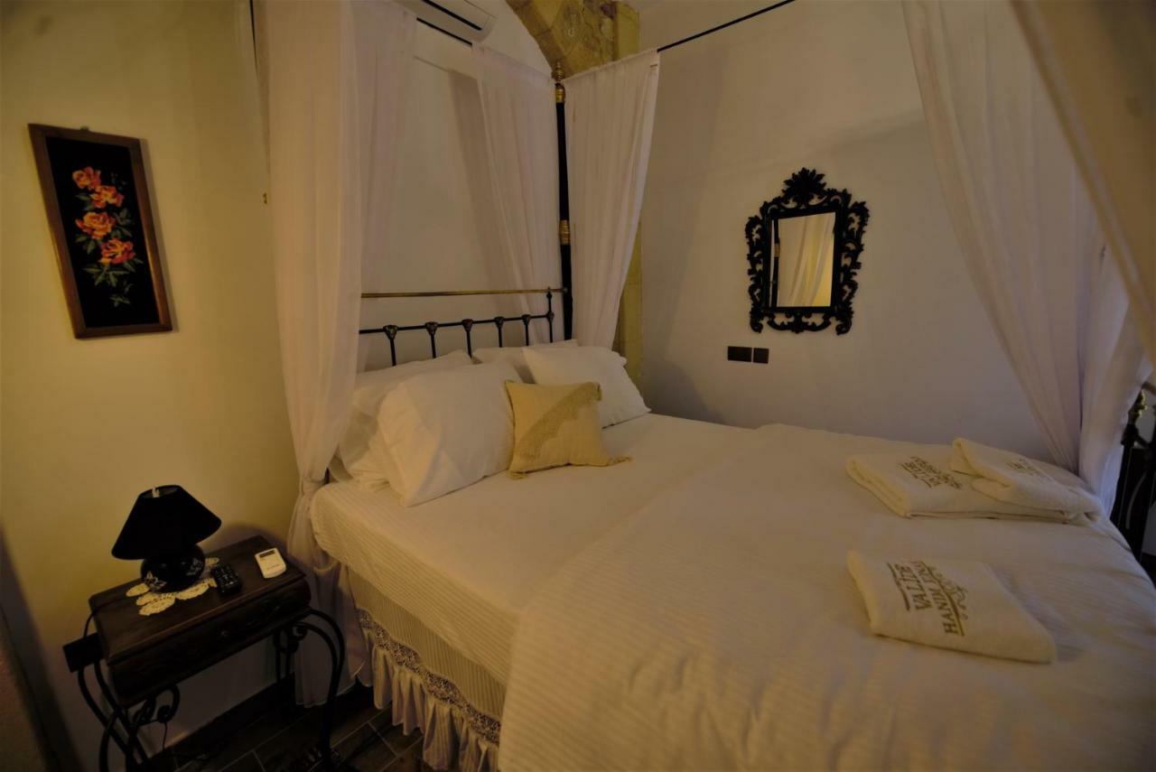 Hotel Valide Hanim Konak Никосия Экстерьер фото